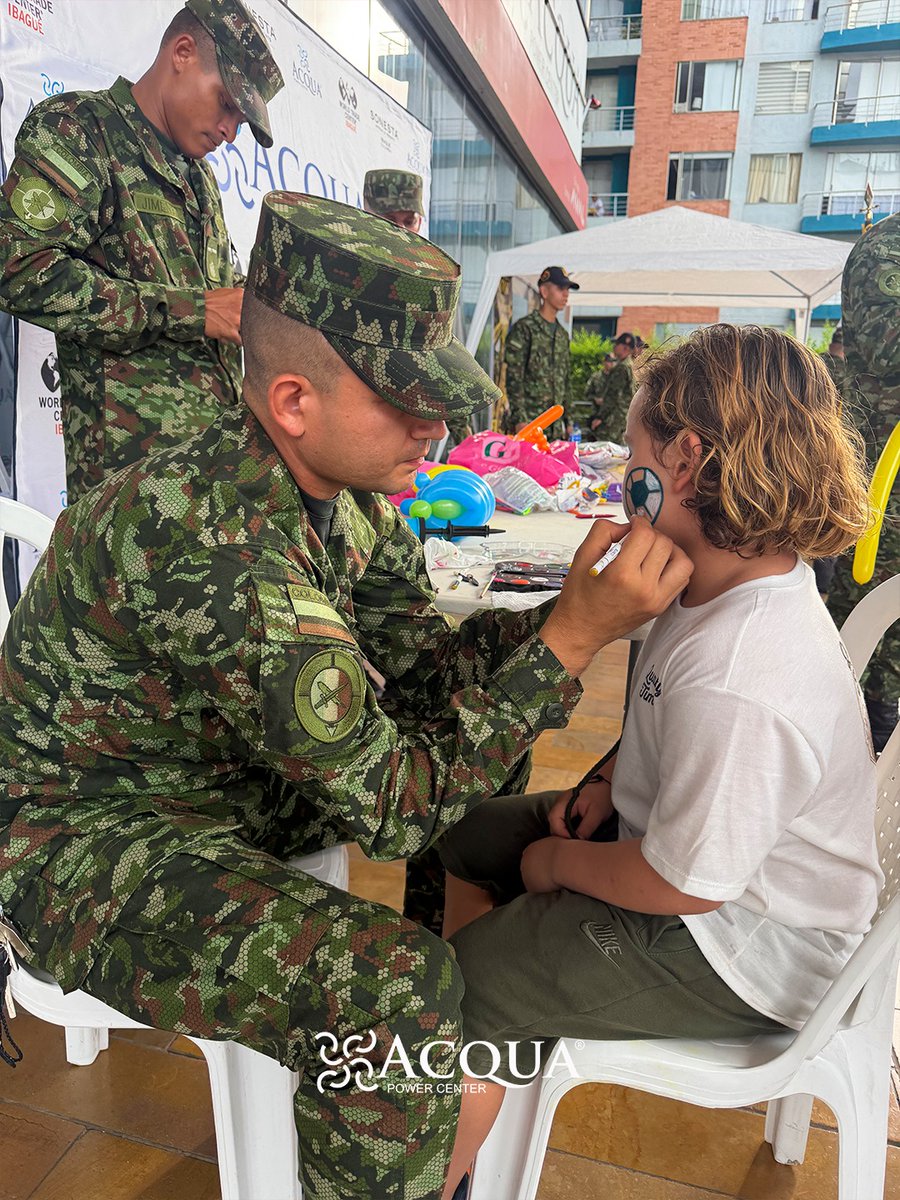 Acquacc's tweet photo. En conmemoración del 20 de Julio, en Acqua Power Center realizamos una actividad especial junto al Gaula Militar Tolima. 🇨🇴

Un espacio en el que los ibaguereños celebramos juntos el Día de la Independencia. https://t.co/ZWMtac3TIb