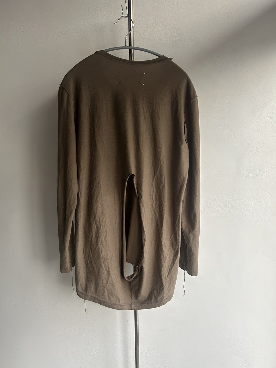 4_phenia's tweet photo. margiela 2003 https://t.co/n2tyA8fvI6