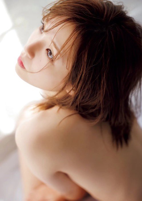 tatoo_reona's tweet photo. こちらもInstagramでは凍結案件な篠崎愛 https://t.co/ta1mjNKi7J