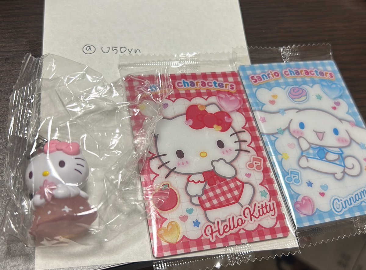 U5Dyn's tweet photo. サンリオキャラクターズ 交換

【譲】 画像参照(ハローキティ シナモン あひるのペックル )
【求】ポチャッコ(2枚目カードはけろっぴも)

郵送での交換希望📮 https://t.co/rz0wxPeYKJ