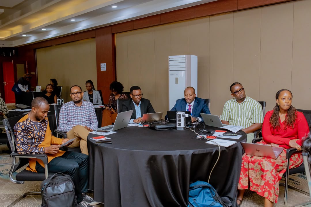 RwandaTrade's tweet photo. This Wednesday, MINICOM, in partnership with @GIZ_Rwanda, held an information dissemination workshop to present the findings of two market opportunity studies assessing export and trade opportunities for Rwandan businesses in Nigeria and Djibouti. https://t.co/6XGeavwOMN