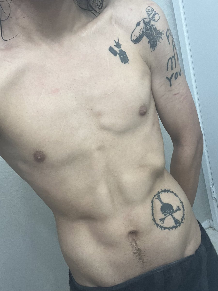 6Not6Important6's tweet photo. ❤️ this if you like abs
#sellingcontent #nsfw https://t.co/WzzoVwobIO