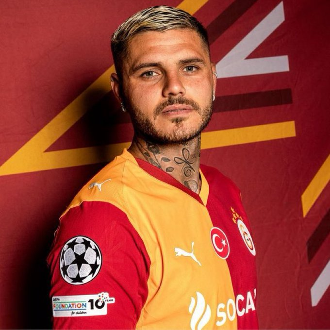 Xspor_tr's tweet photo. 🟡🔴 Galatasaray taraftarları, '#IcardiDefteriKapansın' etiketini başlattı. https://t.co/cuCAMTGcIP