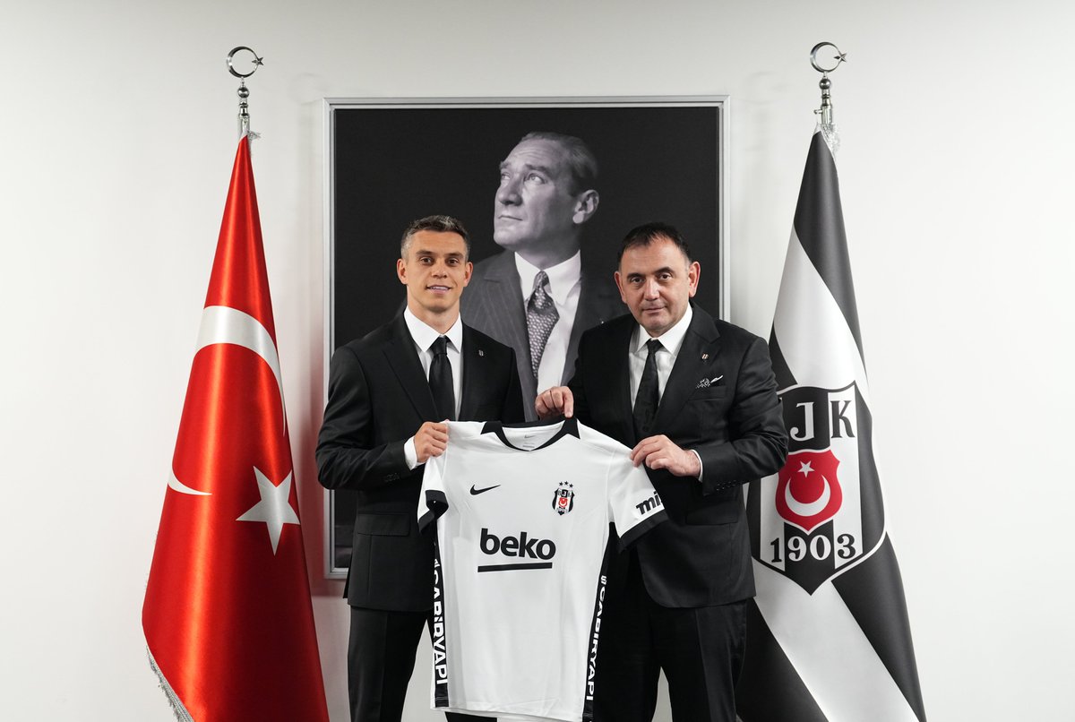 Besiktas's tweet photo. Resmi Açıklama | Leandro Trossard

🔗 https://t.co/sMLcyGQwzU https://t.co/Y35S5HTKbZ