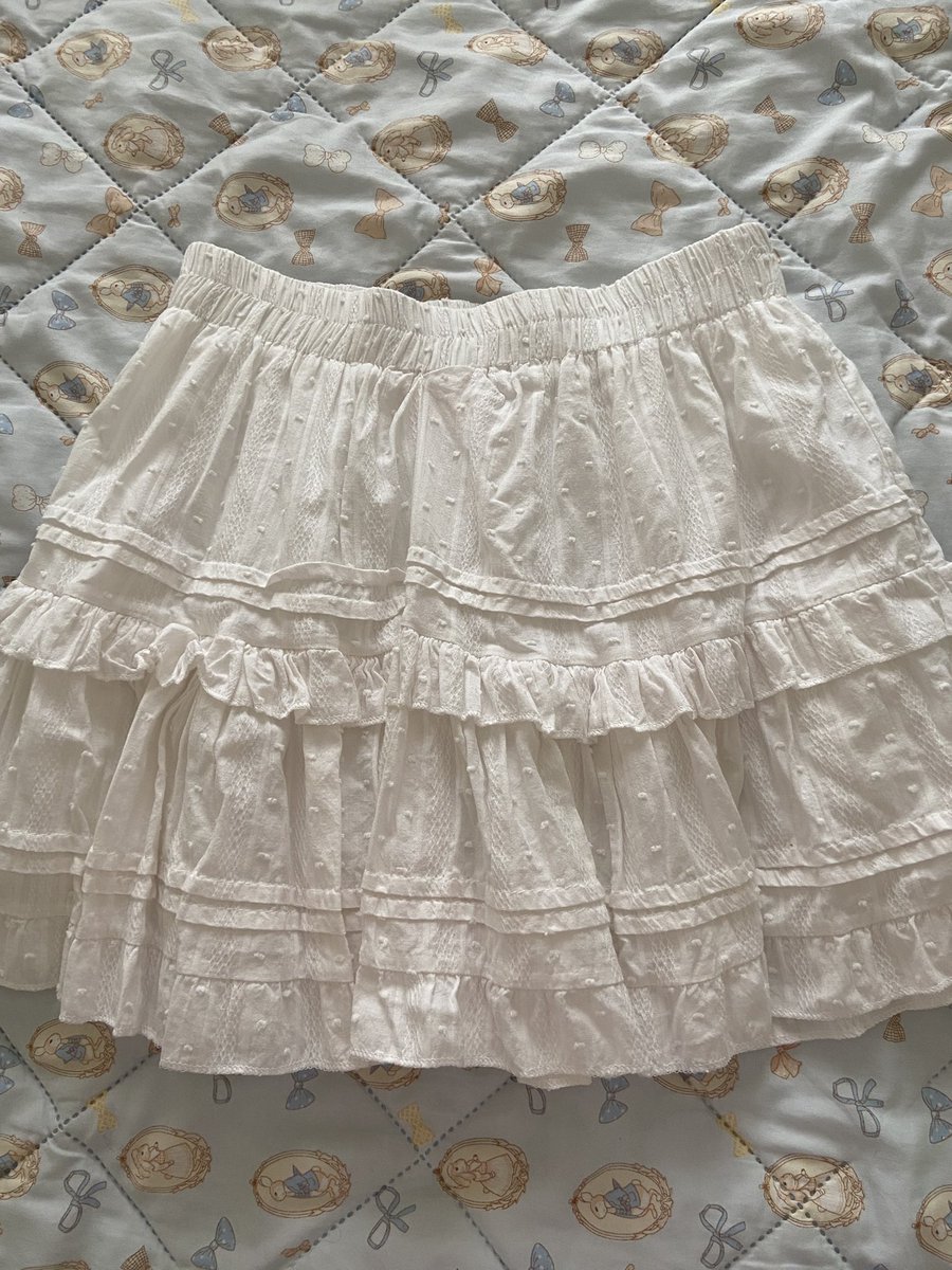 tjrusedd's tweet photo. skirt cintage (m) เอว 24-32 ยาว 14.5 มีตน.คราบเหลืองเล็ก ๆ รูปสุดท้าย*
ราคา : 190- https://t.co/VBoIh5Hq0z