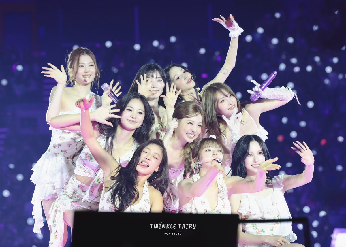 TwinkleFairy614's tweet photo. 트와이스 사랑해!

#쯔위 #TZUYU #子瑜 #ツウィ
#TWICE #트와이스 https://t.co/jTYClsCybD