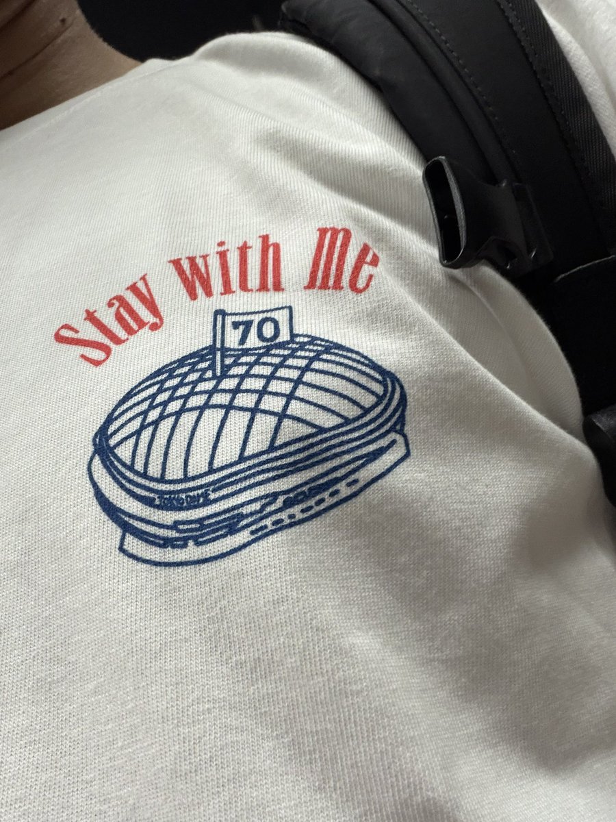 oz0802sas's tweet photo. 2026.07.15
DOMOTO Concert 2026 〜Stay with me〜

昨年のファンミーティングで光一くんからの「できる」発言から半年、
ついにDOMOTOでのドームライブ😍🙌✨

公演時間に対して詰め込みすぎてる内容に心が満たされてる☺️✨

明日もドーム、まさに…
ほらね またね ふたりを好きになる🟦🟥

#DOMOTO https://t.co/CebwrUqL2Z
