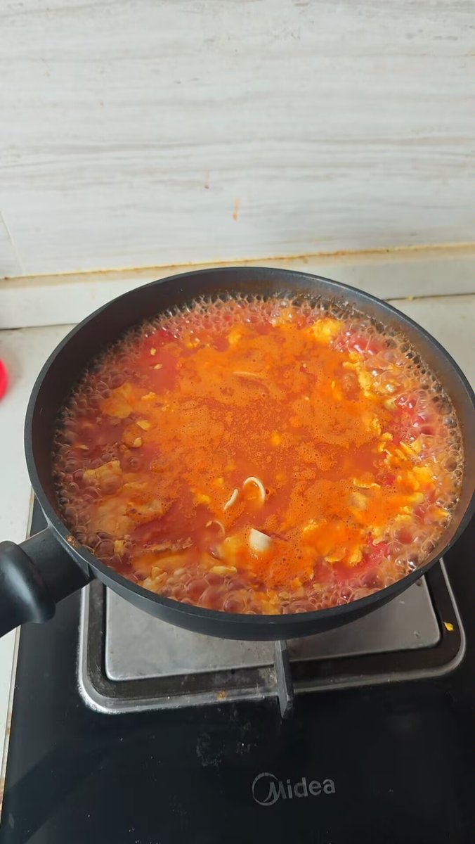 LaoLa2007's tweet photo. 自己租了房子做饭，还挺好吃的嘻嘻 https://t.co/YzXF0AHFwg