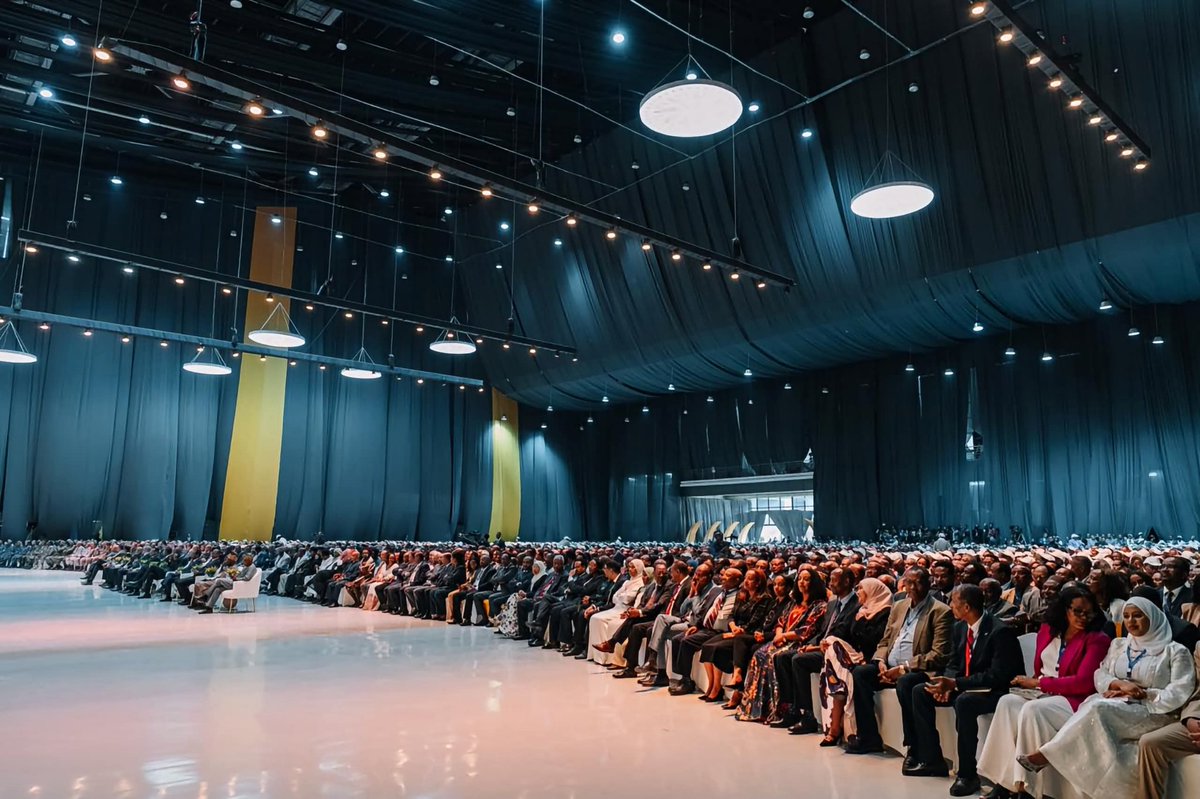 MuberaKemal's tweet photo. ኢትዮጵያ እየመከረች ነው !
 
Historic national dialogue|Ethiopia

እጅግ ታሪካዊ የሆነው ሀገራዊ የምክክር ጉባኤ ኢትዮጵያ ከቤተሰቧ ጋር እመከረች ነው።

ማር ለማግኘት ቀፎ መኖር አለበት። https://t.co/bUPgKFqBL1