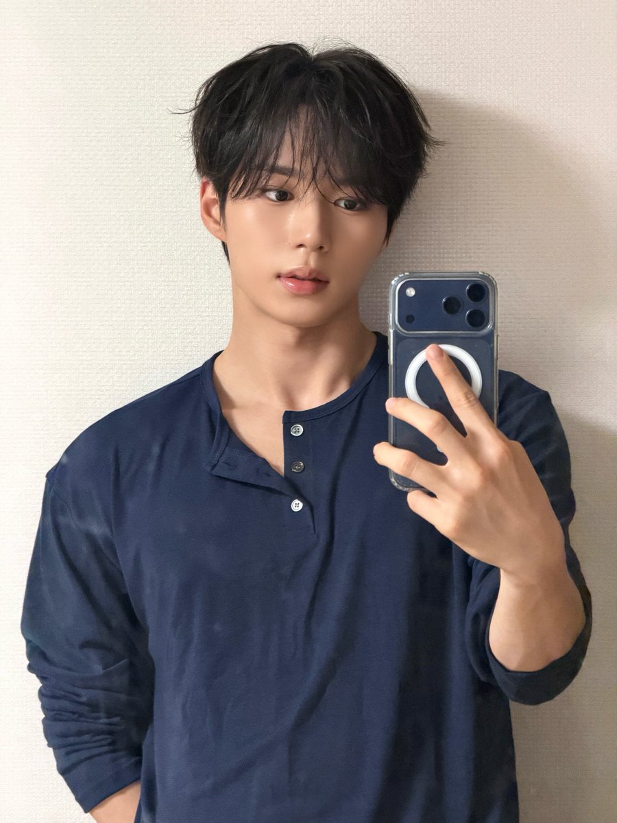 sunkongrise's tweet photo. 준서시💙 https://t.co/LlaJesD9Km