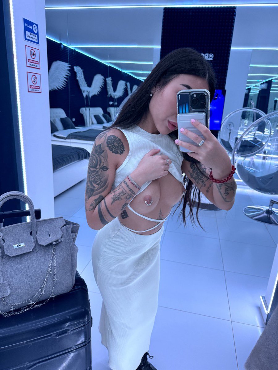 _LaNation__Upd's tweet photo. Comment your age if you're into no-surgery girls 🤤

Check the comments for my secret link 🔗 https://t.co/qPvSPH4Kd6