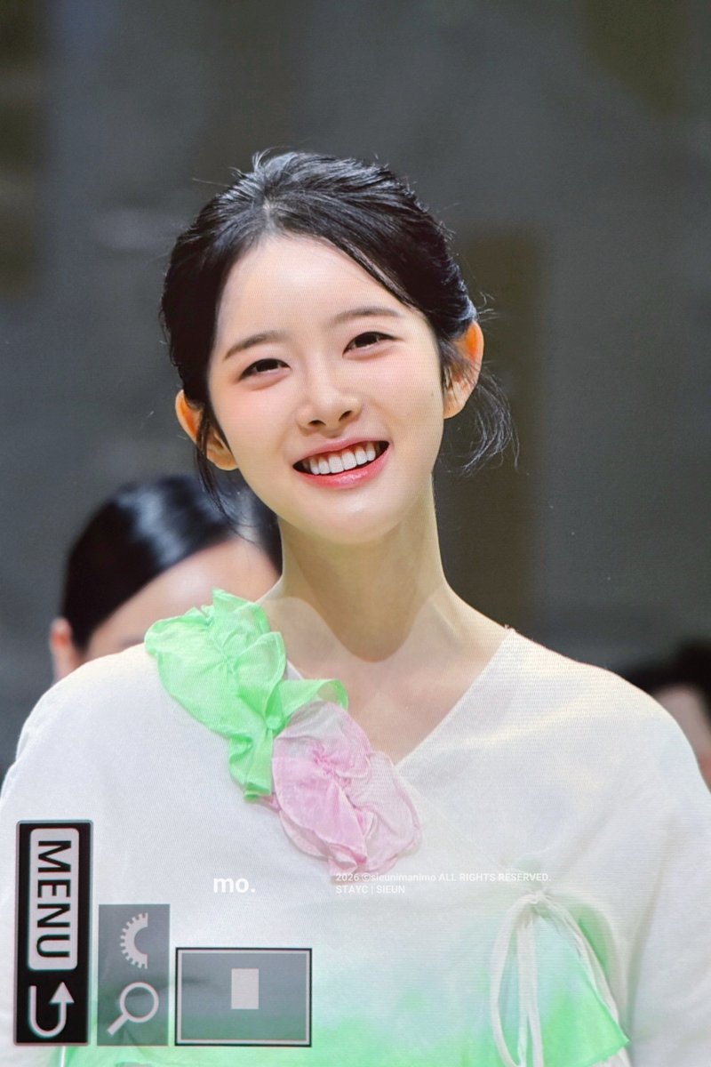 sieunimanimo's tweet photo. 260715 서편제 #시은 #SIEUN #스테이씨 #STAYC https://t.co/iUQFLmM81G