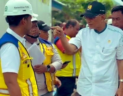 Opposite6888's tweet photo. Mas @AgusYudhoyono kader nya ini sudah viral karena kelakuannya yang sangat arogan dan semena-mena. Jangan sampai elektabilitas anda dan @PDemokrat rusak karena kader yang satu ini.

Disemua platform medsos bahas manusia ini terus.
Ganti orang ini kalo elektabilitas anda dan partai anda tidak mau hancur lagi.

@SBYudhoyono
@Edhie_Baskoro
