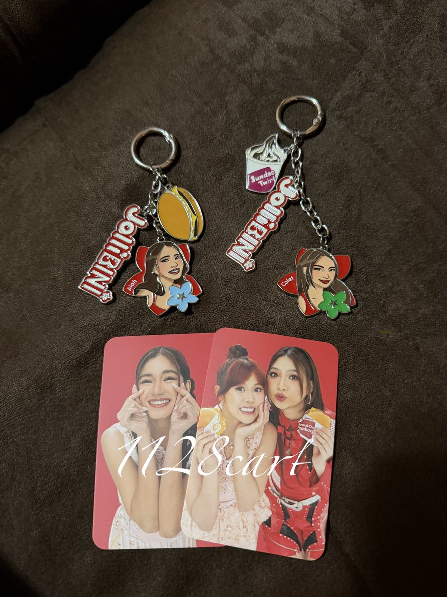1128cart's tweet photo. my pulls 🤧
#JolliBINI
#CharmedByJolliBINI https://t.co/VAyJLkYdIl