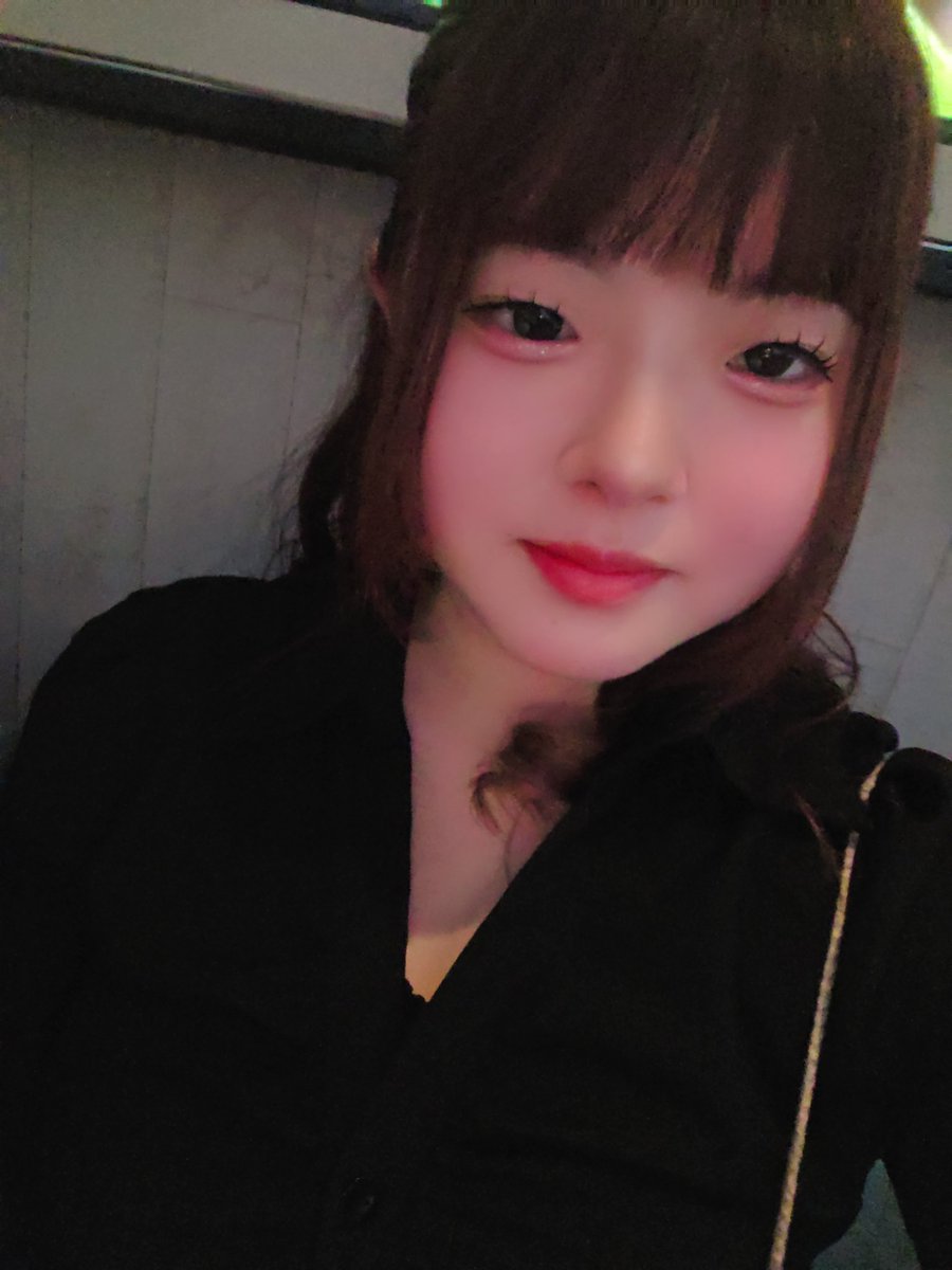 iori_gotanda's tweet photo. ラストまで！
なんか半笑いに見える😂  ̖́-

#五反田 #ガールズバー #ガルバ #ラウンジ
@moana_gotanda https://t.co/5pIM3VbhW2