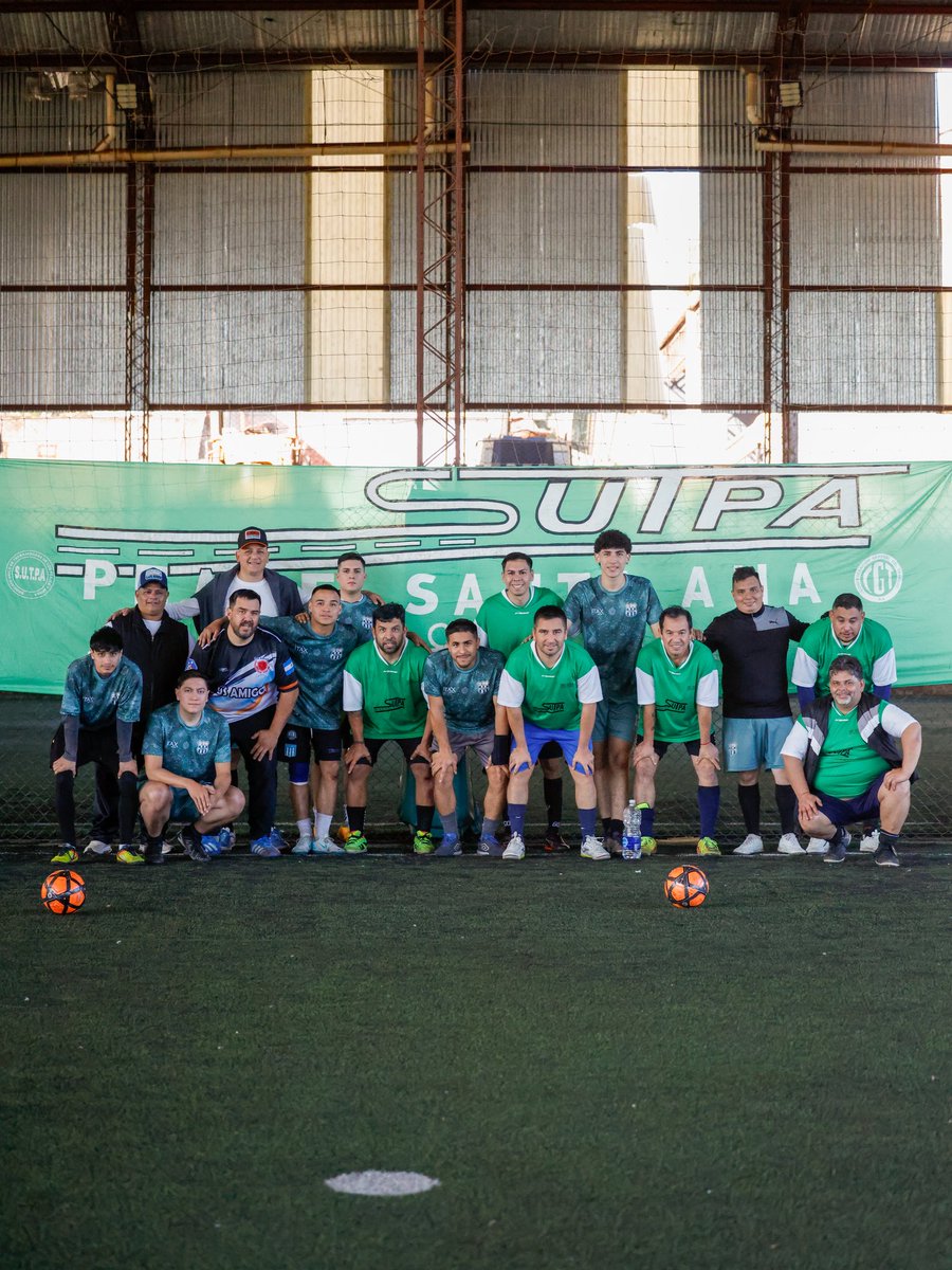 sutpapeajes's tweet photo. En un contexto desafiante para nuestra actividad, cada encuentro fortalece el compañerismo y la unidad. Gracias a todos los compañeros que participaron de esta jornada.
Felicitaciones a Ituzaingó, campeón, y a Puente, subcampeón. #SUTPASomosTodosyTodas ✌🏻 https://t.co/YIYfxL6lQE