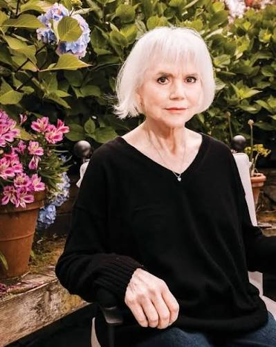 MSolisEscobar's tweet photo. Linda Ronstadt (July 15, 1946) #singer who performed and recorded in diverse genres including #rock, #country, light #opera, and Latin. She has earned 10 #Grammy Awards, three American #Music Awards, two Academy of Country Music awards, an Emmy Award.
https://t.co/A9DTX4tDS8 https://t.co/CwG90SomzV