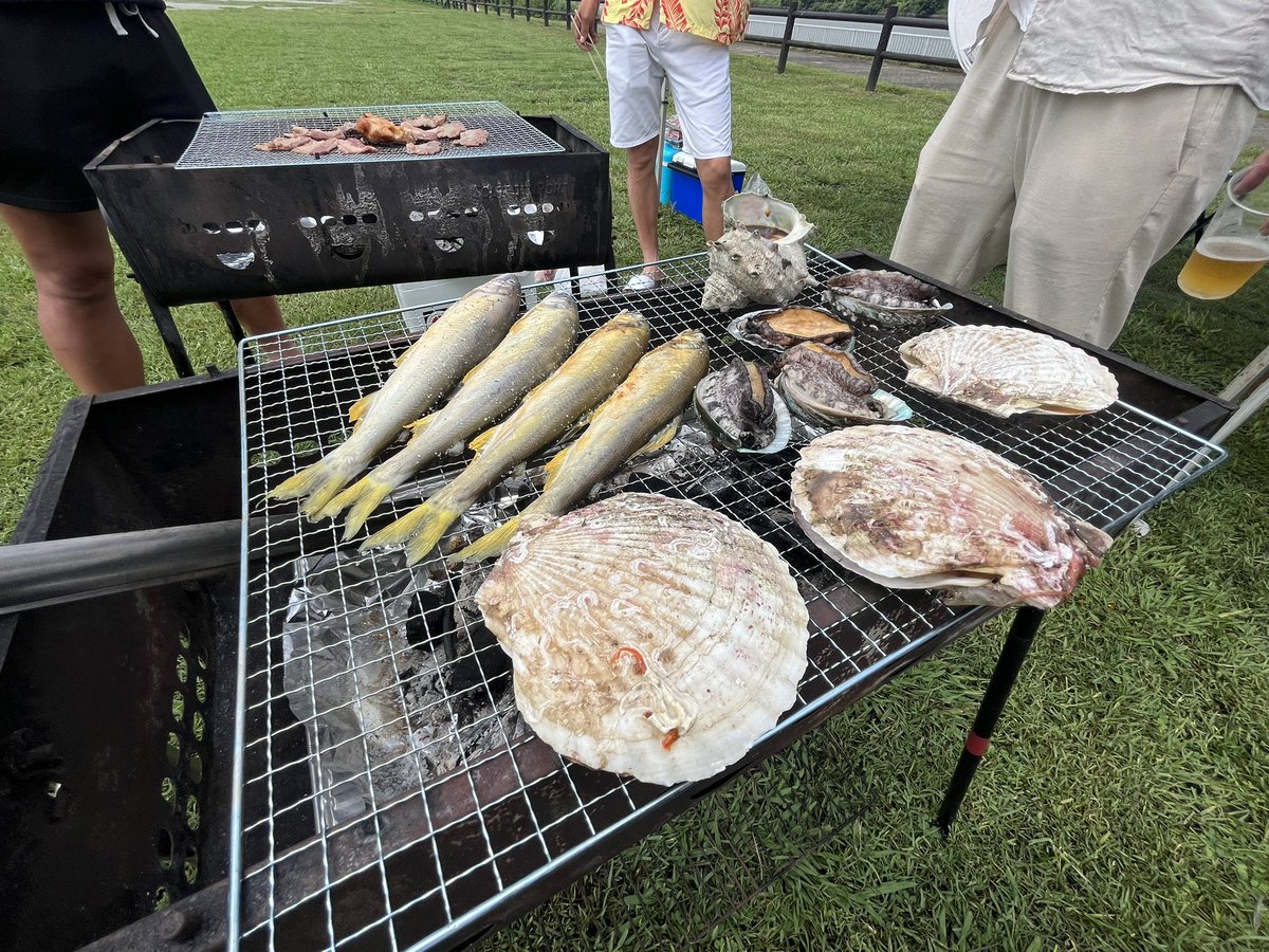nobuto1111's tweet photo. 海鮮を仕入れる事にはわりと自信があるのですがBBQでは皆さんは何が好きですか？
僕は鮎さんとホタテくんです https://t.co/OBlUw2gGdS