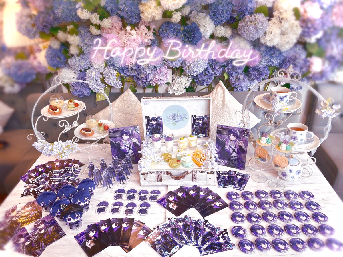 素敵なお祝い届いています𓂃 𓈒𓏸 あじさいの色ぴったりでとっても素敵💜