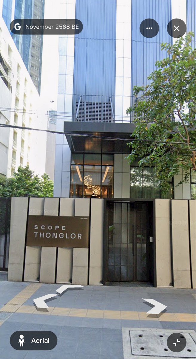 doctarmX's tweet photo. SCOPE THONGLOR ออกจากประตูโครงการมา เลี้ยวขวา เดินไป 5 ก้าว ขึ้นบันไดเลื่อน BTS ได้เลย
ราคาเริ่มต้น ห้องละ 175 ล้านบาท 765 ตร.ม. https://t.co/0XFJ0V6kXD