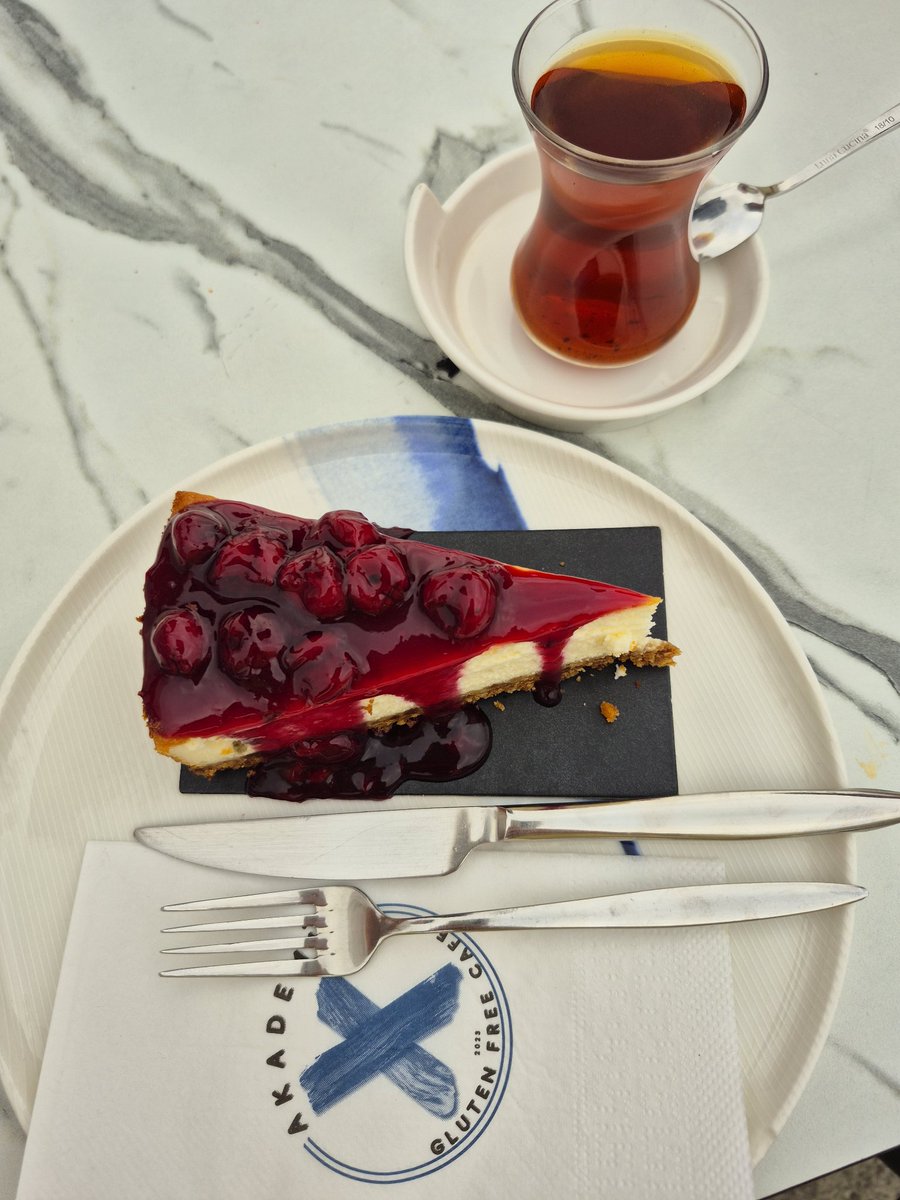 ipeksy_'s tweet photo. Yolunuzu mutlaka düşürmeniz gerken o mekan #trabzon #xakademiglutenfree kafe.
Hamur işleri glutenliden farkı yok o kadar muazzam. Reklam değil gönülden tavsiye
#çölyak https://t.co/7ad8mQrz6v
