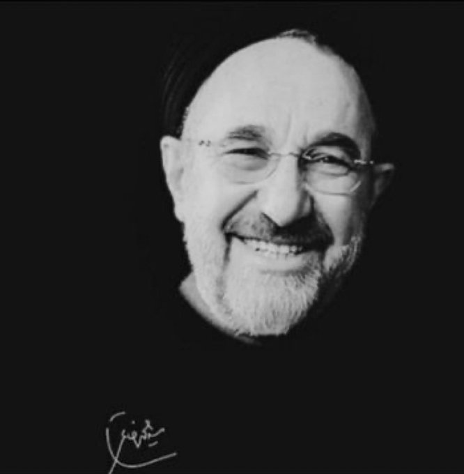 aghazadeh_13721's tweet photo. قاب اقتدار! 
کسی‌که با #آخ گفتنش رهبرجابجا میشه!
 #سید_محمد_خاتمی https://t.co/t3T2zk5UAY
