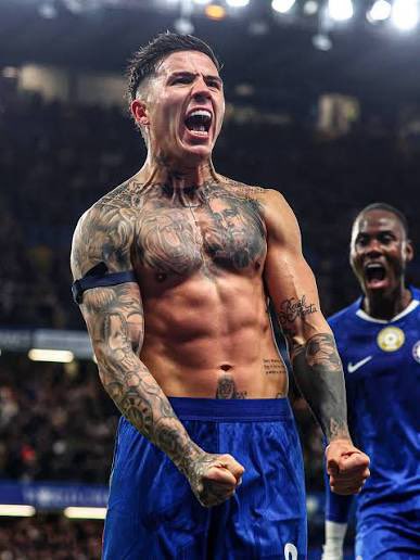 FutSheriff's tweet photo. GOLAZOOOOOOOOOOOOOOOOOOO ENZOOOOOOOOOOOOOOOO https://t.co/4eSSXmVdir