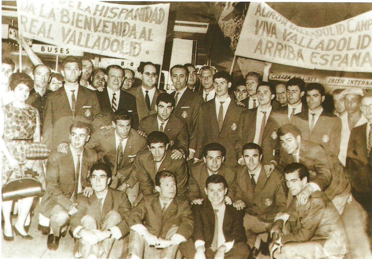 papa_de_laura's tweet photo. Mucho antes de que lo hiciera la selección española por primera vez, el @realvalladolid jugó en Nueva York un torneo veraniego después de haber sido 4° clasificado en Primera División (1963)  y fue recibido con honores por la Colonia de la Hispanidad.
#FinalMundial https://t.co/W1ZhoB42LB