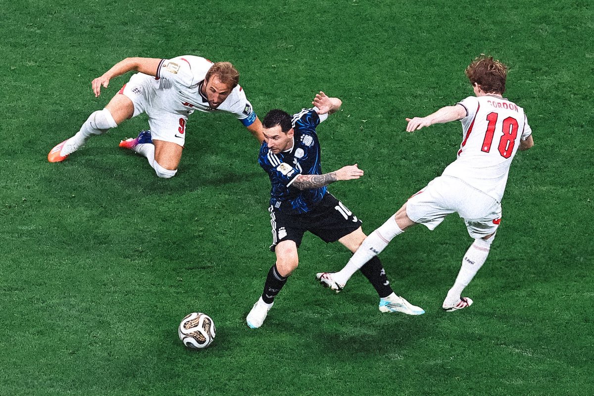 IBZBLUE's tweet photo. The goat himself 🐐🇦🇷 https://t.co/H4QJtXA2fs