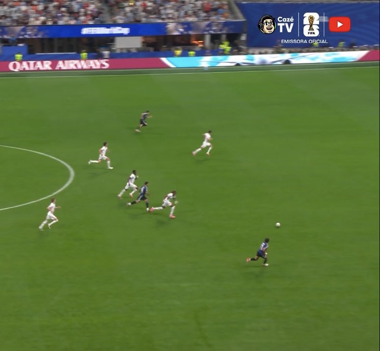 futebol_info's tweet photo. O DESARME DA COPA! SPENCE!

📸 Reprodução/CazéTV https://t.co/yXHN7ZVBT1