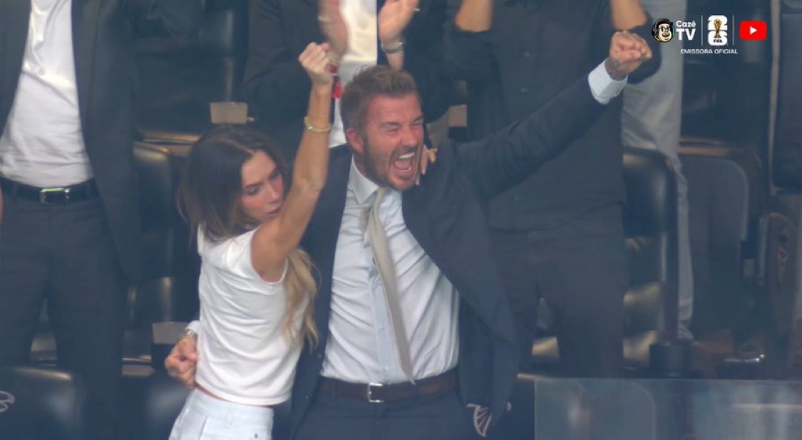 NoodleHairCR7's tweet photo. Victoria Beckham saw the memes and decided to celebrate this one 😭 https://t.co/HbbrupJWXN