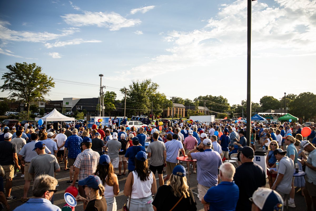 KU_Football's tweet photo. Join us for some fun at Corinth Square to kickoff the 2026 season‼️🏈

Aug. 14 | 6-9 PM | https://t.co/m31rbWdrsT

#RockChalk x @CentralBankMW https://t.co/k2YDzXtp01