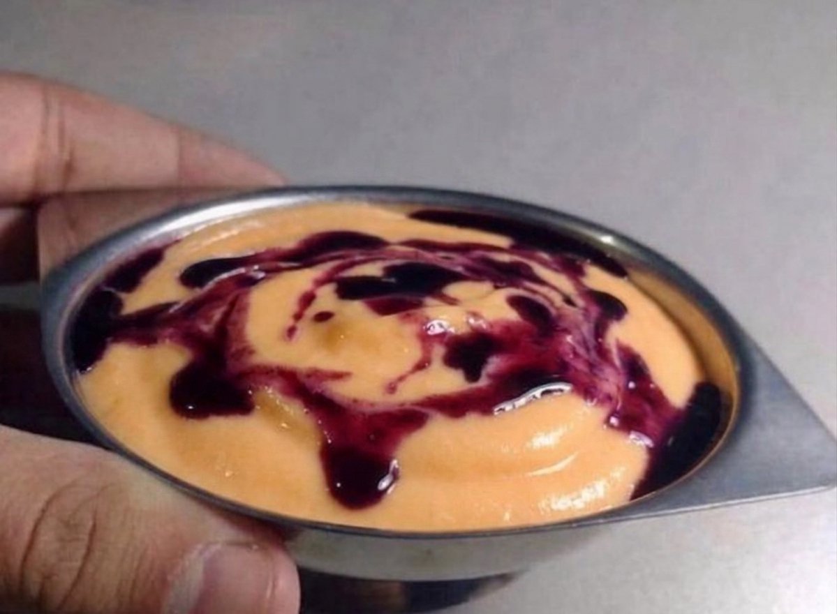 coldharbor98's tweet photo. @_eoantao Creme de papaia com licor de cassis https://t.co/2xnlbqwjm3