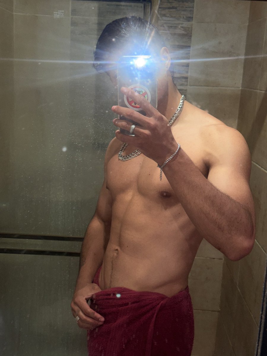 Jacob_bakerrr's tweet photo. Alguien caliente para hablar? 🔥🔥🔥 https://t.co/GJ4BT5PQod
