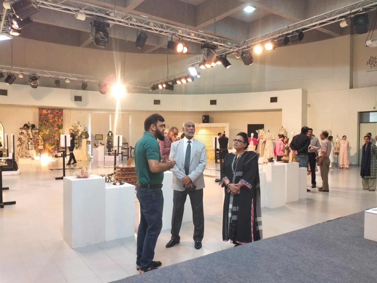 PWCAuthority_'s tweet photo. Director General,WCLA Najmussaqib &amp;  Marketing Director WCLA, Ms. Tania Qureshi, visited the Pakistan Institute of Fashion and Design to attend the Thesis Display ’26.

#wcla #walledcitylahoreauthority #pifd #thesisdisplay26 https://t.co/Oub0C6tGMQ