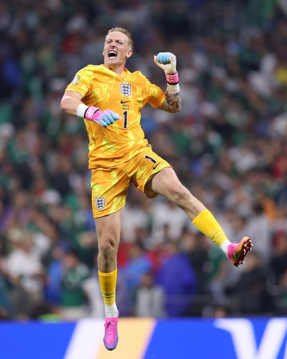 VamosFootballHQ's tweet photo. Sensational Save by Jordan Lee Pickford.

#pickford
#ENGARG https://t.co/zdACRO9fz1