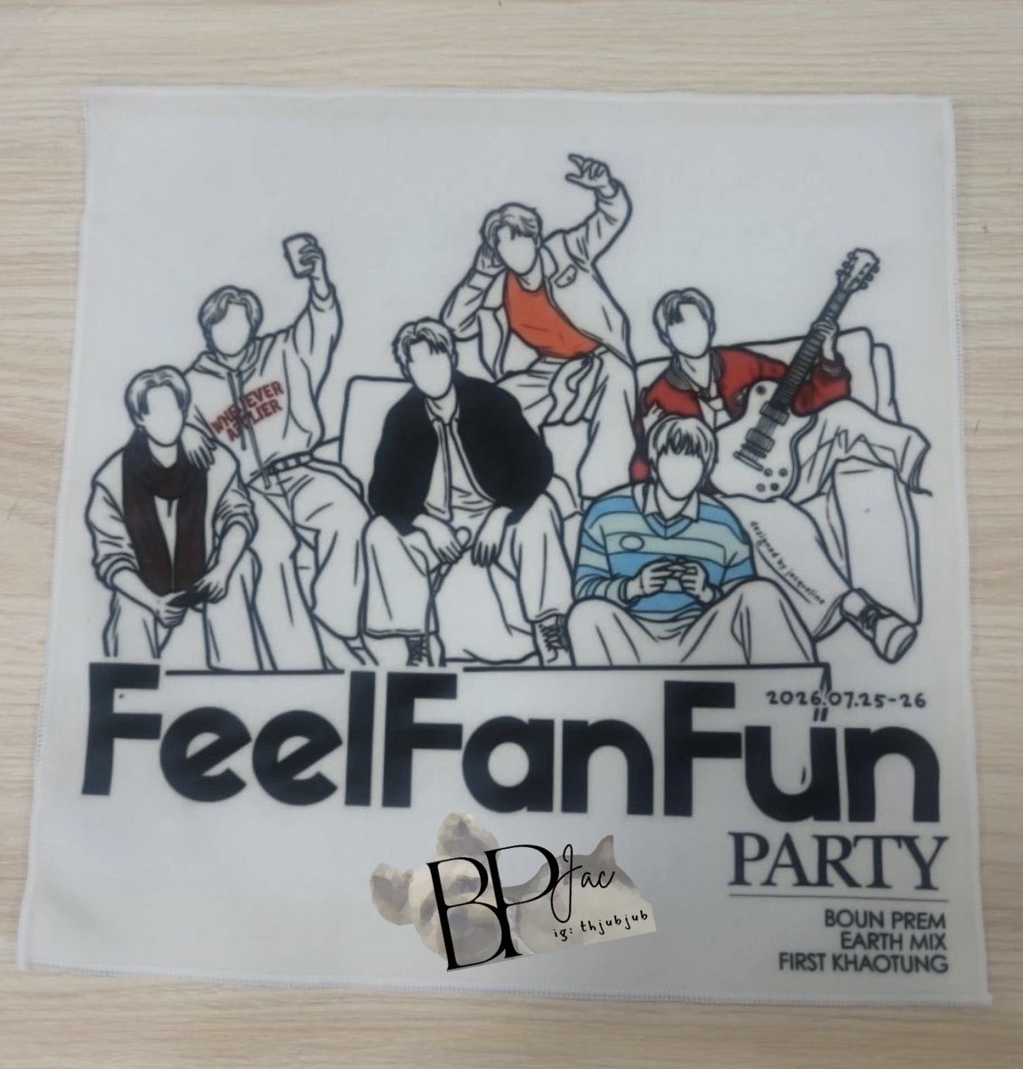 jacjacjacq9's tweet photo. 🍀Free Giveaway🍀 please RT 🙂🙏🏻

Fido Dido style printed Magic Fabric
Total 80pcs (40pcs per day)

FEEL FAN FUN PARTY CONCERT
DAY 1 & DAY 2
2026.07.25-26

✨let’s bring the BEST MEMORY home✨

To celebrate the FFF party concert, here I am sending my warmest greeting to BP, FK, EM & all supporters. Own the stage! May the show with great success ka🍀✨

The magic fabric is self adhesive in size 35x35. You can use it as your camera lens (small ones!) protection cover, as cosmetics wrap, and ofcourse whatever with your imagination!

Please forward to your fandom! Come over and collect yours for free on D-Day. ♥️🩵

#FFFPartyConcert2026
#prem_space #bb0un
#BounPrem
#FirstKhaotung
#EarthMix