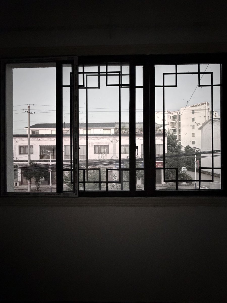 897cjg's tweet photo. 灰色心情 https://t.co/rlu0kjZC9c