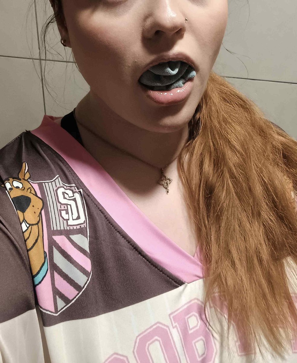 Bandanaadd1ct's tweet photo. Cutie @babyroo998 decided to brat too hard and I made her go into the public McDonald’s bathroom and gag herself with her day used socks. While she looks so Hot doing so, she better be happy that I’m not there to enforce harsher punishment for how hard she was rolling her eyes https://t.co/mbL4Yk7SCV