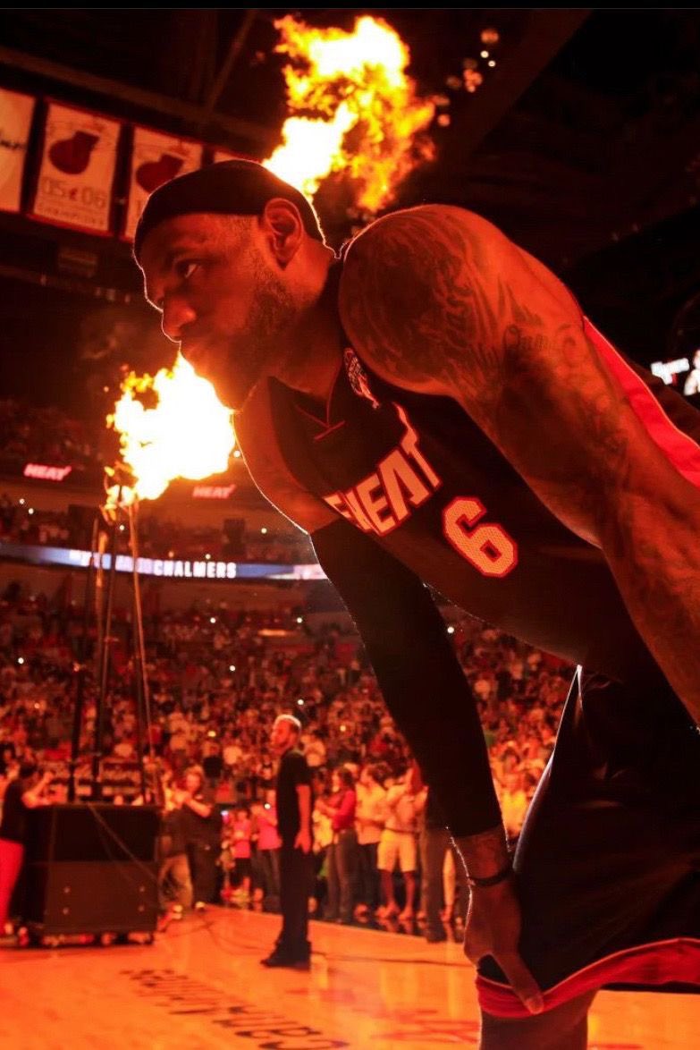 SleeperHeat's tweet photo. Another day, another LeBron tweet. https://t.co/2iAttCrsfC