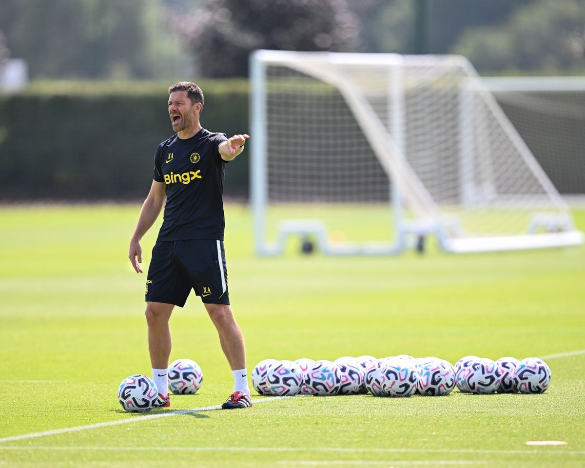Mohxmmad's tweet photo. Xabi Alonso #CFC https://t.co/V06DtGcu0k