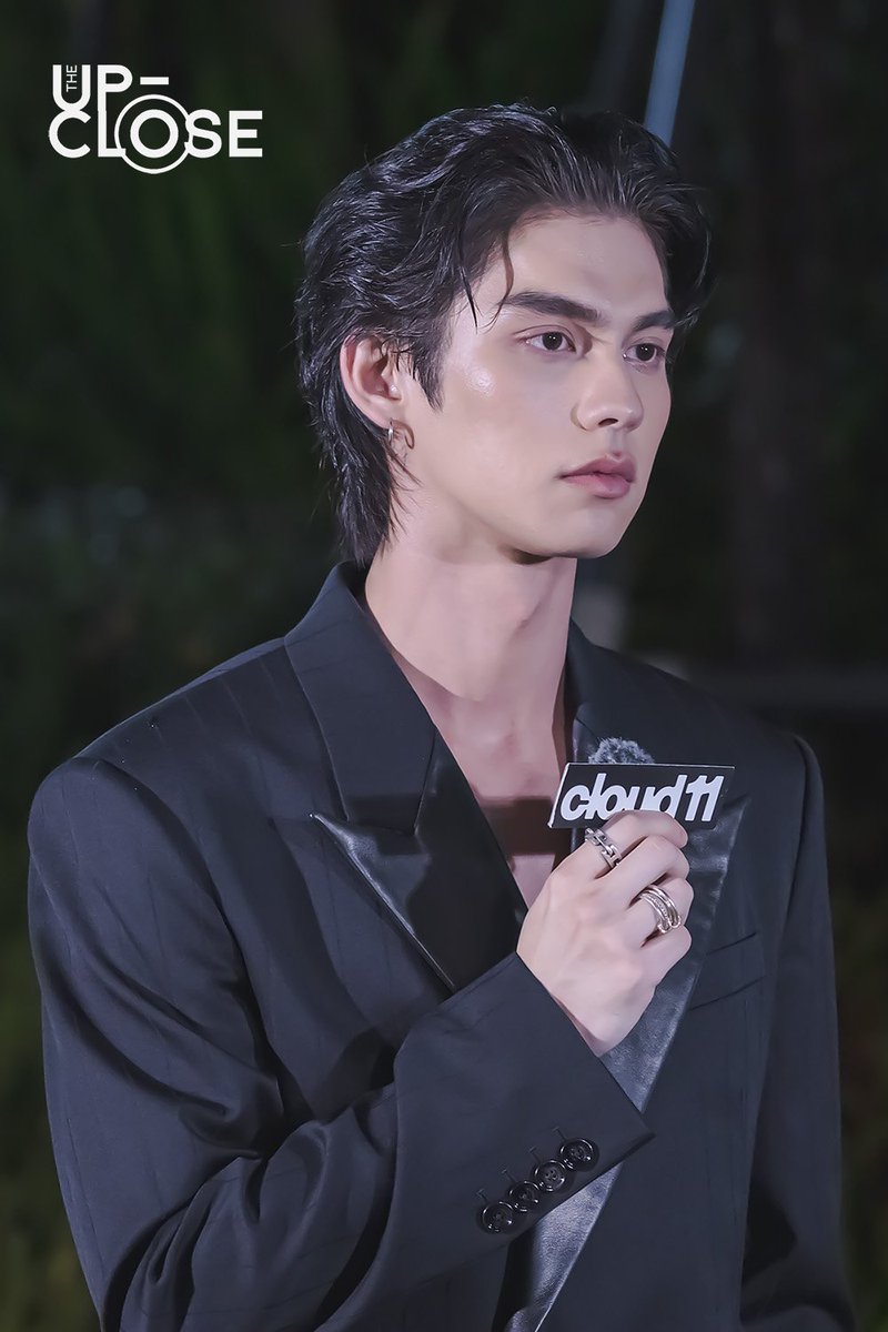 Theupclose's tweet photo. "ไบร์ท วชิรวิชญ์" ในงานเปิดตัว Open House เปิดตัวโครงการ "Cloud 11" ปักหมุด Creative Capital ใหม่ของเอเชีย 

BRIGHT AT CLOUD 11

#BRIGHTxCloud11OpenHouse
#bbrightvc
#CLOUD11OPENHOUSE #CLOUD11 https://t.co/1GEH72PoED