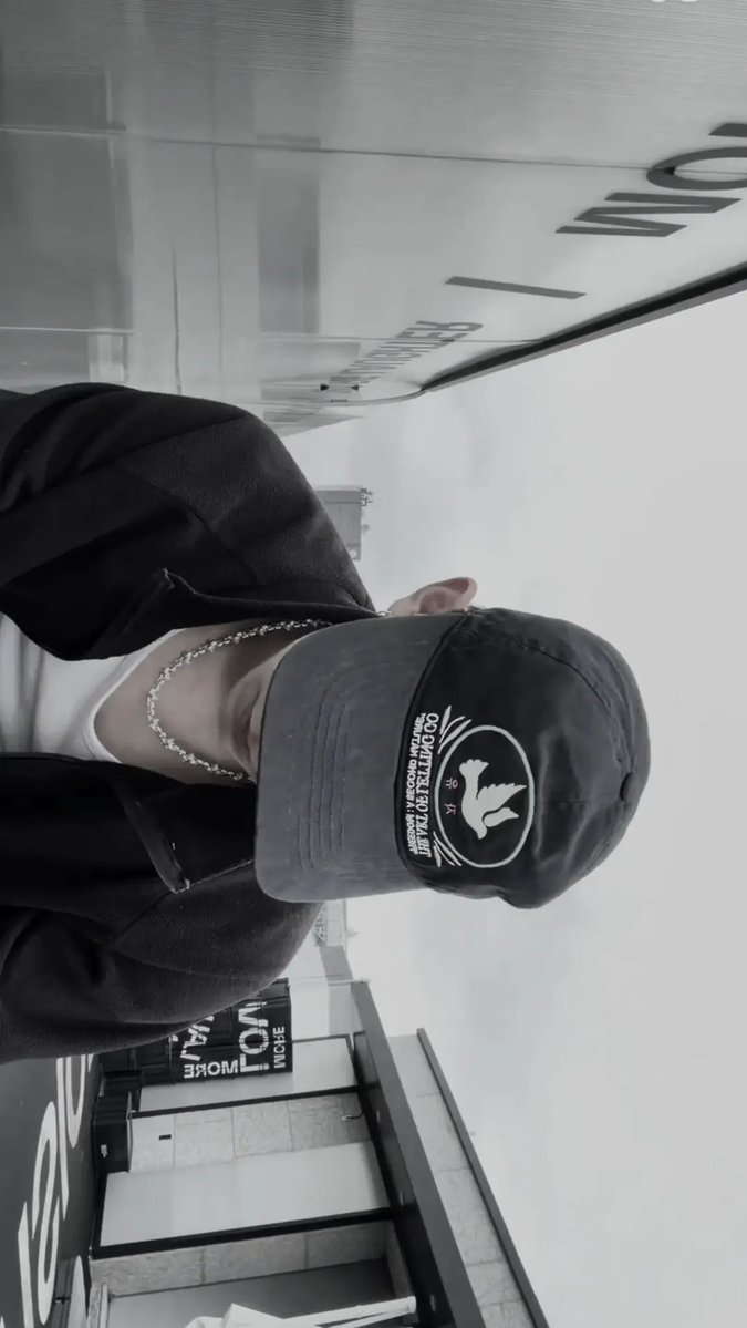 xoelbb's tweet photo. Bingung mau dijadiin wallpaper bagus semua
#RYUL #률 #롱샷 #LNGSHOT https://t.co/RJDFdQzOfI