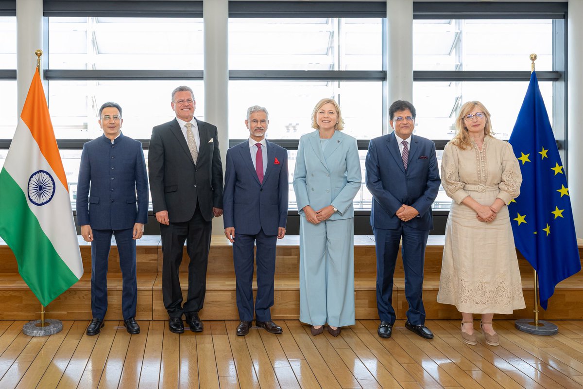 HennaVirkkunen's tweet photo. Today, we held the 3rd meeting of the EU–India Trade &amp; Technology Council, strengthening our partnership across a wide range of areas.

From India’s association with @HorizonEU and cooperation on semiconductors, HPC &amp; AI, to the launch of the Startup Partnership &amp; more. https://t.co/F5dlQ4jX9l