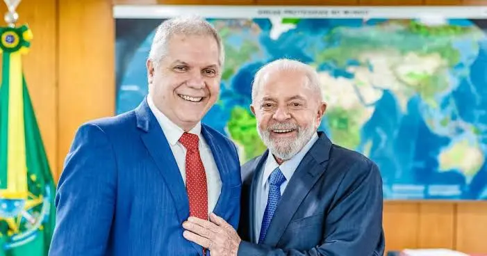meioindep's tweet photo. 🚨ATENÇÃO: Ex-presidente do INSS nomeado por Lula, Alessandro Stefanutto é indiciado pela PF no escândalo que atingiu aposentados e pensionistas https://t.co/27Ux1EhG3C