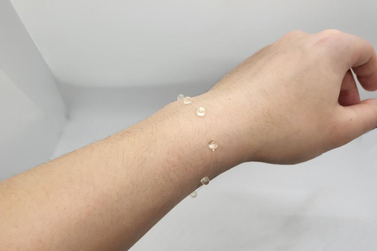 ahier's tweet photo. Thread-like electronics point to less obtrusive wearable health monitors 

https://t.co/Ejem0SPmAR https://t.co/audMhEKIT6