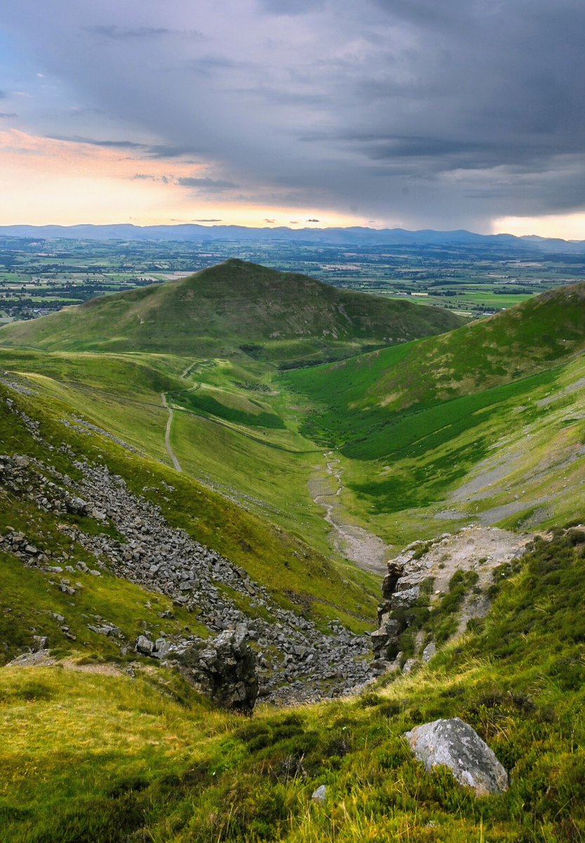 StuartKlinke's tweet photo. Valley of the day https://t.co/VLhVDA98tM