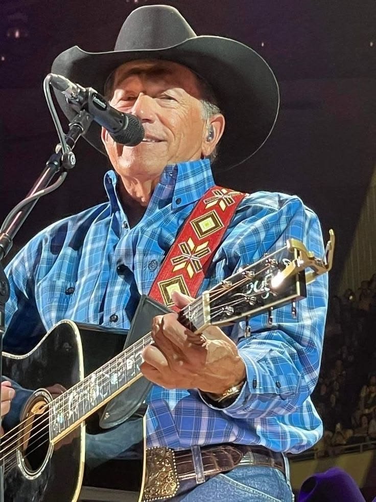 Georgestrammf's tweet photo. A full-circle moment in Clemson! The last to play it in 1999—and the first to bring it back to Death Valley 27 years later. Thanks to all the fans for making it something special
@GeorgeStrait https://t.co/UCFERCyqxC
