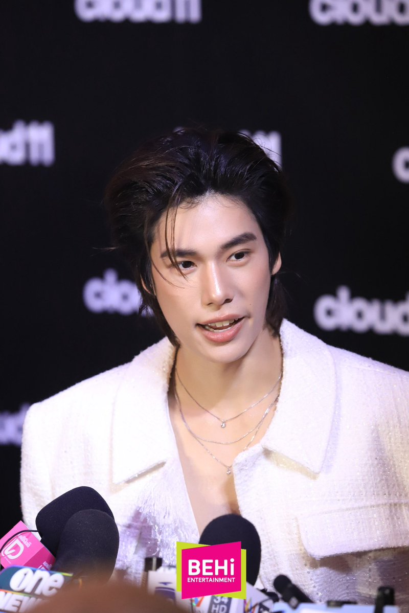 BeHi_ENT's tweet photo. “ภูวินทร์” ร่วมงาน Open House เปิดตัว “Cloud 11” ปักหมุด Creative Capital ใหม่ของเอเชีย

PHUWIN WITH CLOUD11
#Cloud11OpenHouseXPhuwin
#phuwintang https://t.co/djD4Y8RddJ