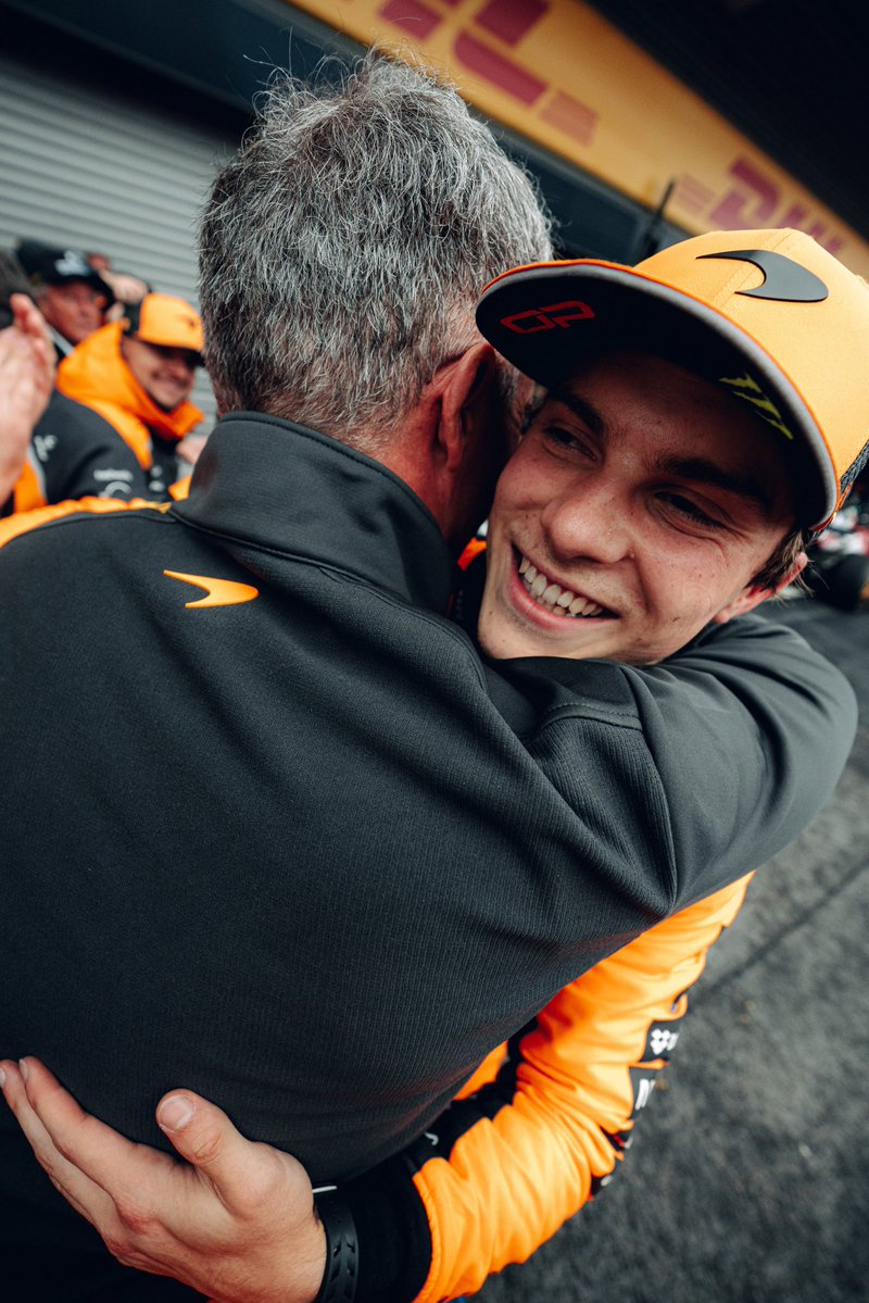 JackPumpkin81's tweet photo. Wish our lovely driver the best best luck every day! 🐨🍀 -Day 459

#oscar                                
#piastri #OP81 #oscarpiastri #jackthepumpkin @OscarPiastri
@McLarenF1 https://t.co/ovXv78yZ9r
